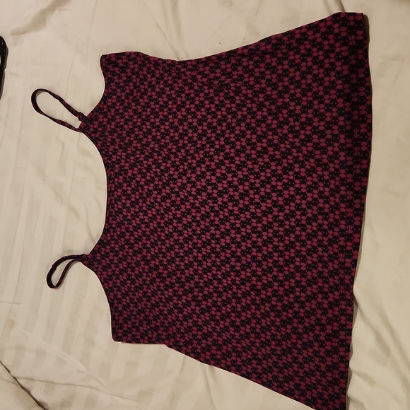 Tops - 🎉 FASHION BUG SIZE XL TANK